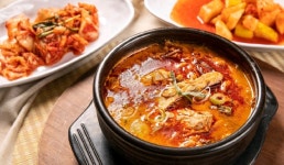 명품가마 닭한마리칼국수