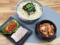 김경자원조 손칼국수보쌈 전농점