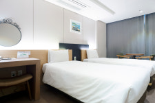 더퍼스트스테이 호텔