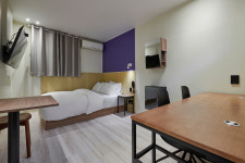 청주 호텔 아담한