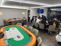 헤즈업홀덤펍 수원역점