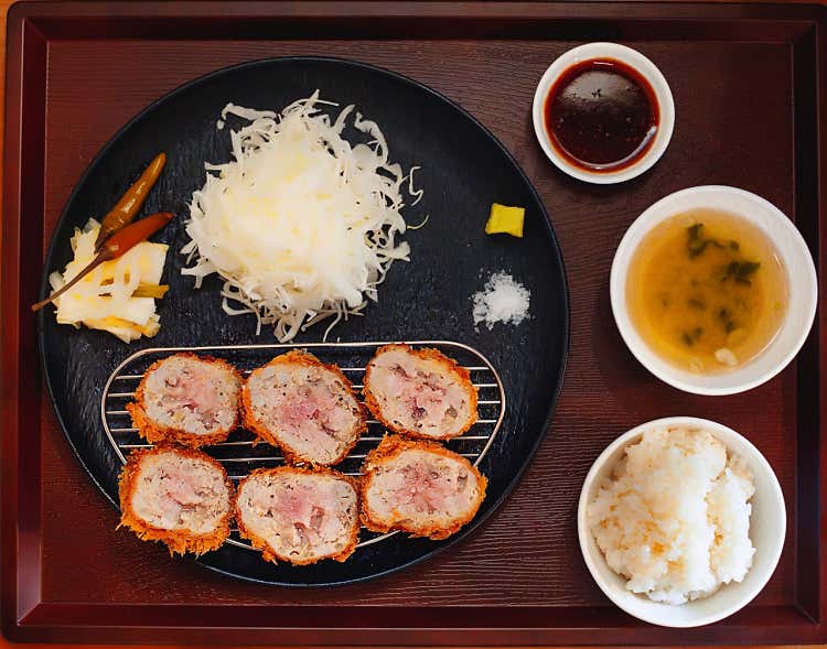 멘치카츠 정식 (한정판매)