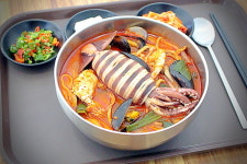 육영란얼큰칼국수 상모사곡본점