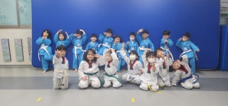 감사랑리더십태권도장