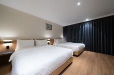 넘버25호텔 김해 내외점