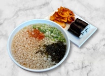 돼지칼국수