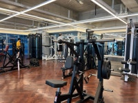 매드볼릭 휘트니스 PT 배곧점