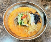 윤가네꼬리곰탕&메밀막국수