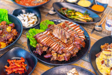 아기돼지삼형제 족발