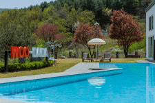 우다다애견풀빌라