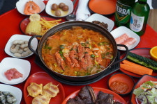금포나루원조돌게탕