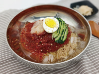 용길이네국밥집 경북도청점