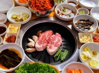 돼지만왕소금구이 진천점