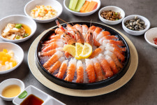 욱이네 불타는 조개구이&전골
