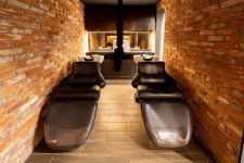 헤어더뷰 홍대점