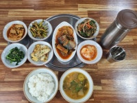 소담백반