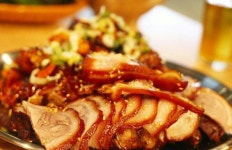 황금미소족발 본점