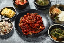 바지락칼국수&아구찜,보쌈