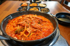 24시 송탄부대찌개 궐동점