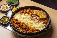 홍춘천치즈닭갈비 W스퀘어점