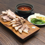 엄용백 돼지국밥 수영본점
