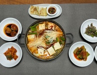 한데만데이 한정식 구미송정점