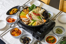 문경새재 목련가든