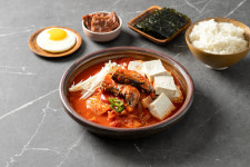 팔조령김치찜 칠곡점