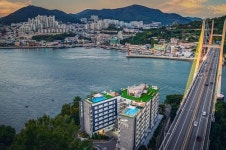 더호텔수