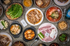 반지하 본점