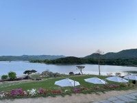 LE CAFE 르 카페