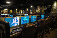 하이엔드 PC방