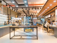 글라스스토리 약수역점