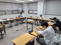 모멘트영어전문학원