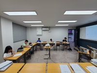 모멘트영어전문학원
