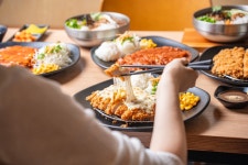 황금매콤돈까스