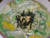 까꾸리웰빙손칼국수