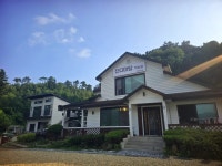 잔디마당가는길