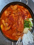 성현 찌개식당
