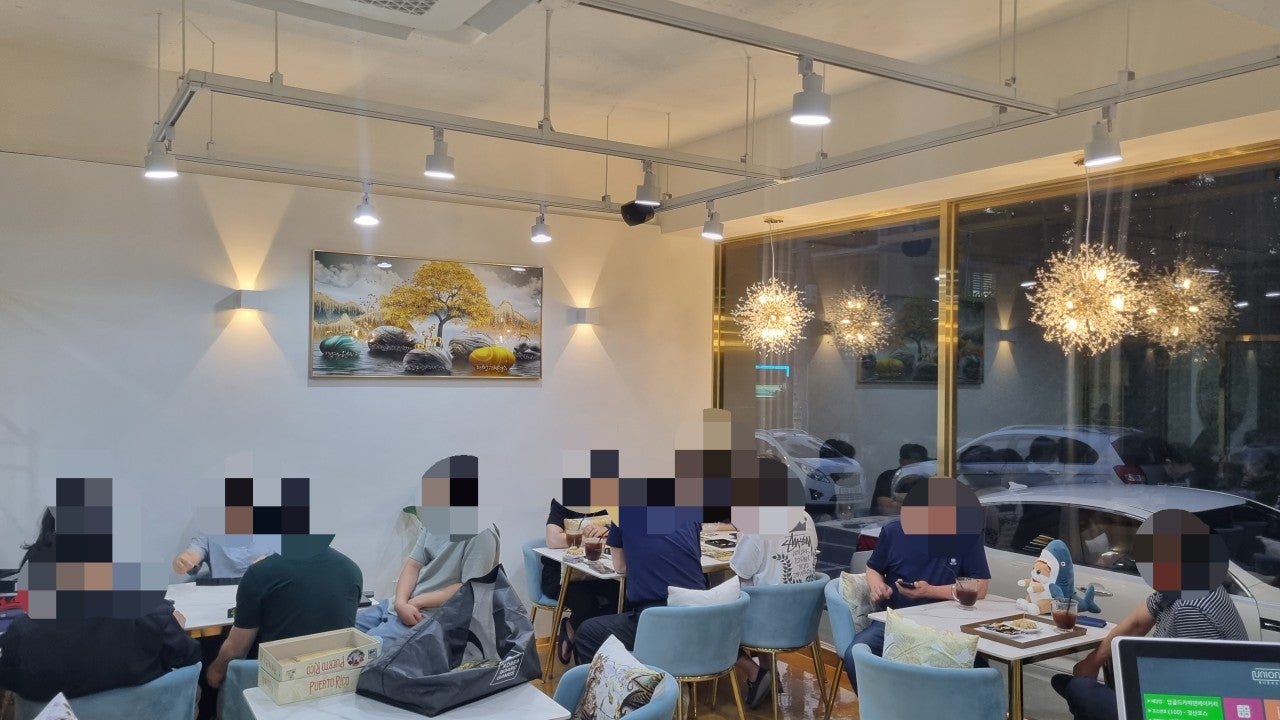 딥골드카페앤베이커리