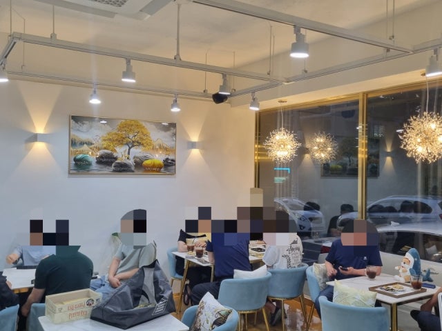 딥골드카페앤베이커리