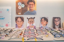 디베라안경