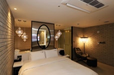 호텔리자인 양산역점