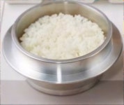 팔군식당