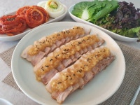 오늘도 복돼지 보쌈족발