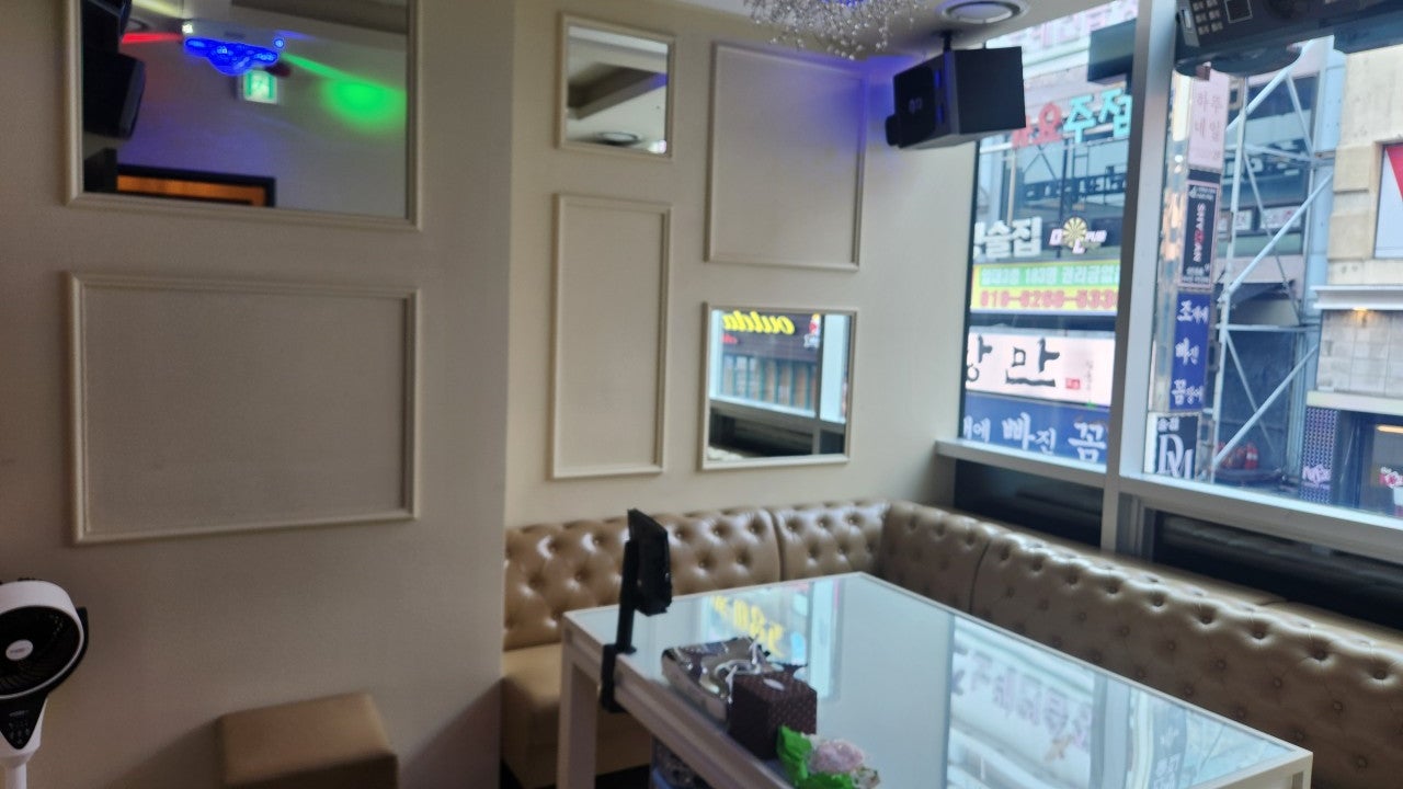 질러스타노래타운 수원역점