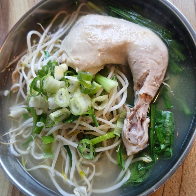 법원닭한마리칼국수 닭요리 대표 사진