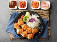 돈카츠앤우동돼랑이우랑이