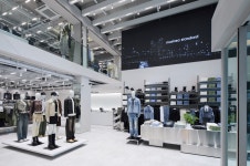 무신사 스탠다드 한남점