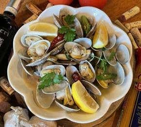 Steamed Clams 바지락술찜